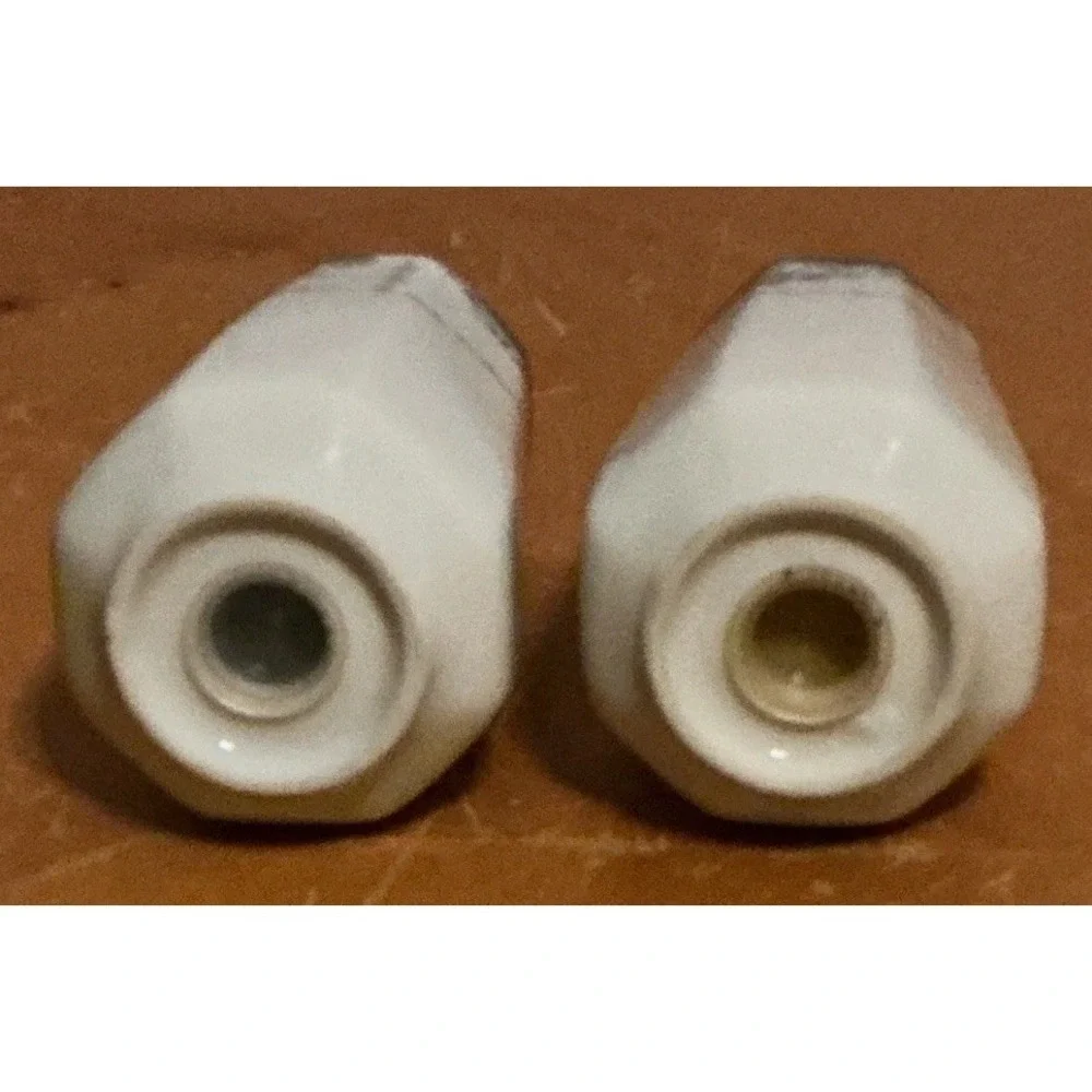 Seizan Fine China Mood Indigo 7936 Salt And Pepper Shakers, Retired